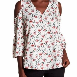 Pleione Anthropologie Cream Cold Shoulder Bell Sleeve Floral Top Blouse‎ Sz S
